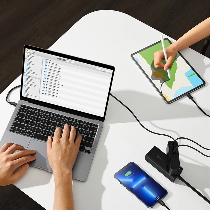 Ładowarka sieciowa Baseus GaN5 Pro 2xUSB-C + USB, 140W (czarna)