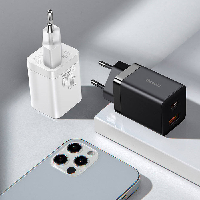 [PO ZWROCIE] Baseus Super Si Pro szybka ładowarka USB / USB Typ C 30W Power Delivery Quick Charge czarny (CCSUPP-E01)